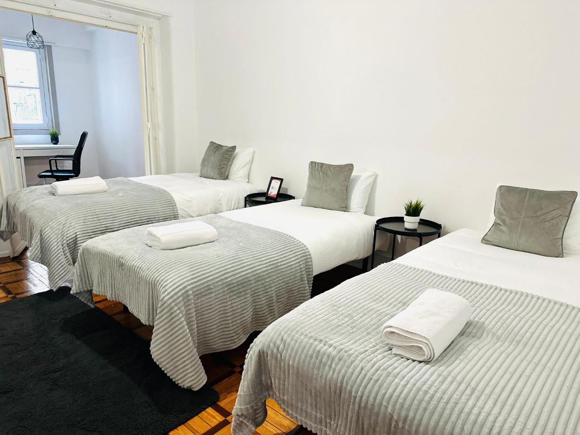 Rooms, Location For Tourists * Lissabon