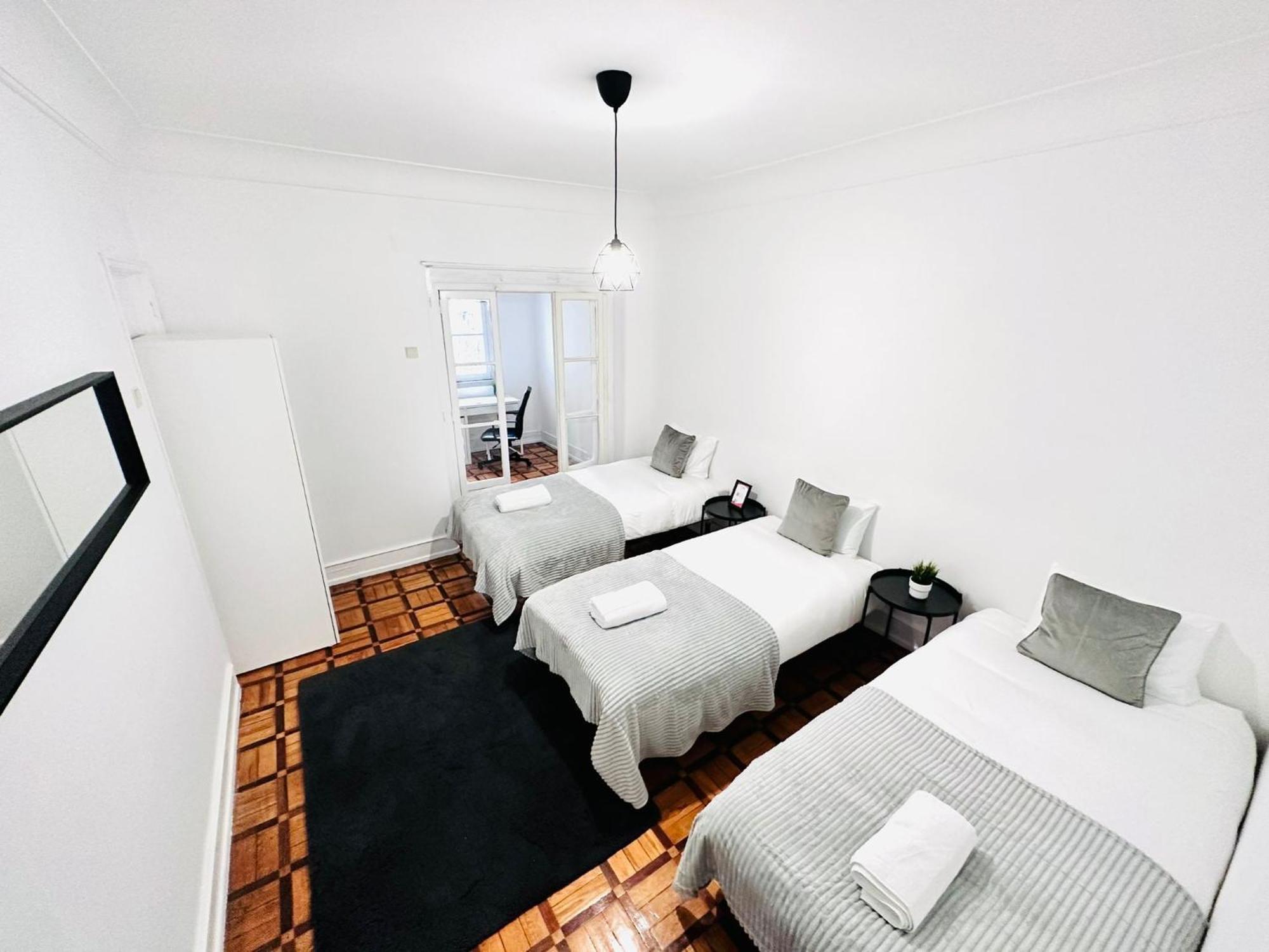 Hostel Rooms, Location For Tourists Lissabon