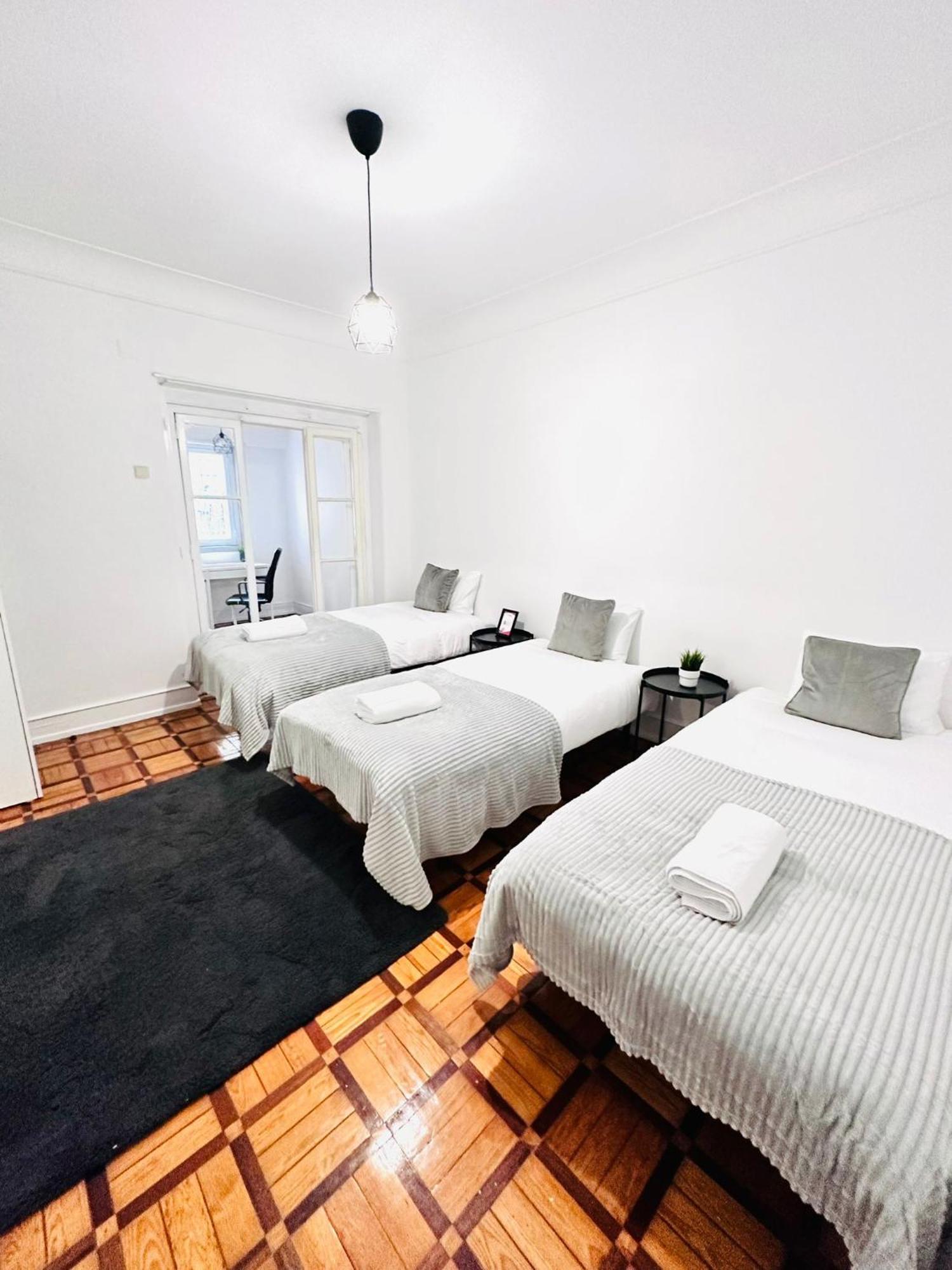 Hostel Rooms, Location For Tourists Lissabon